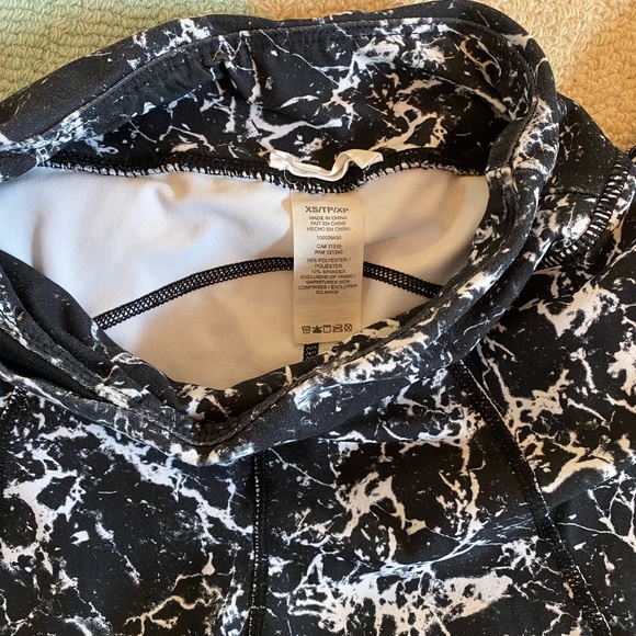 Garage tie dye/marble leggings - Picture 2 of 3